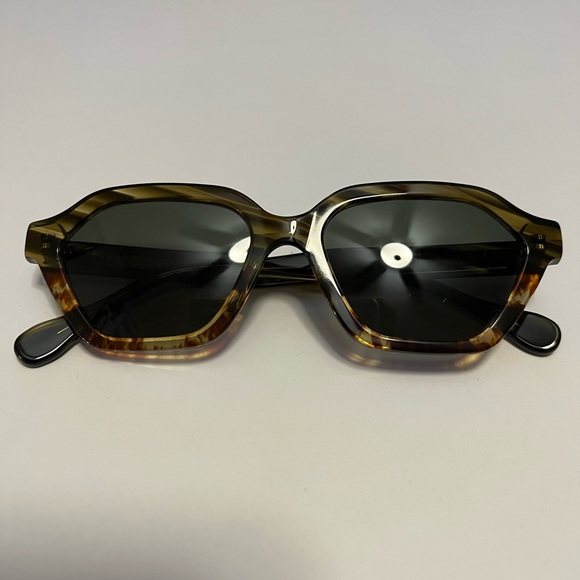 Sienna Alexander Frida Split sunglasses